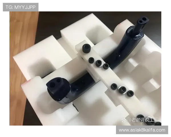 结合用户评价分析k8游戏盒子的优势与不足，为玩家选择提供参考依据